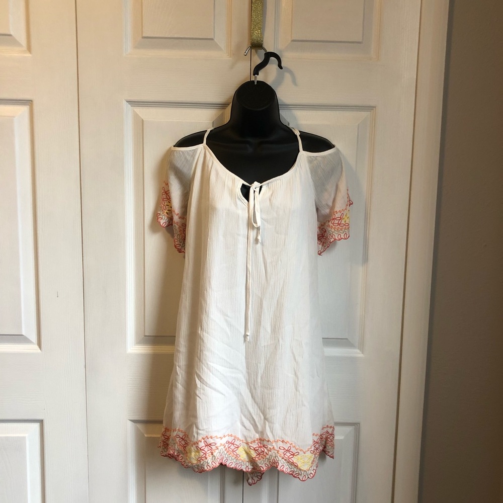 Large white womens sun dress